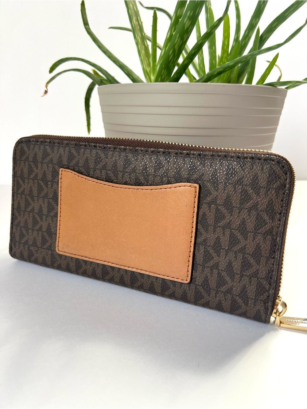 Michael Kors Mercer Signature Monogram Zip Around Continental Wallet Brown - Picture 3 of 15